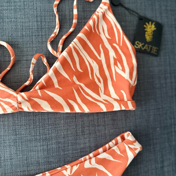 NWT Skatie Vibrant Orange Zebra Bikini - Picture 2 of 7